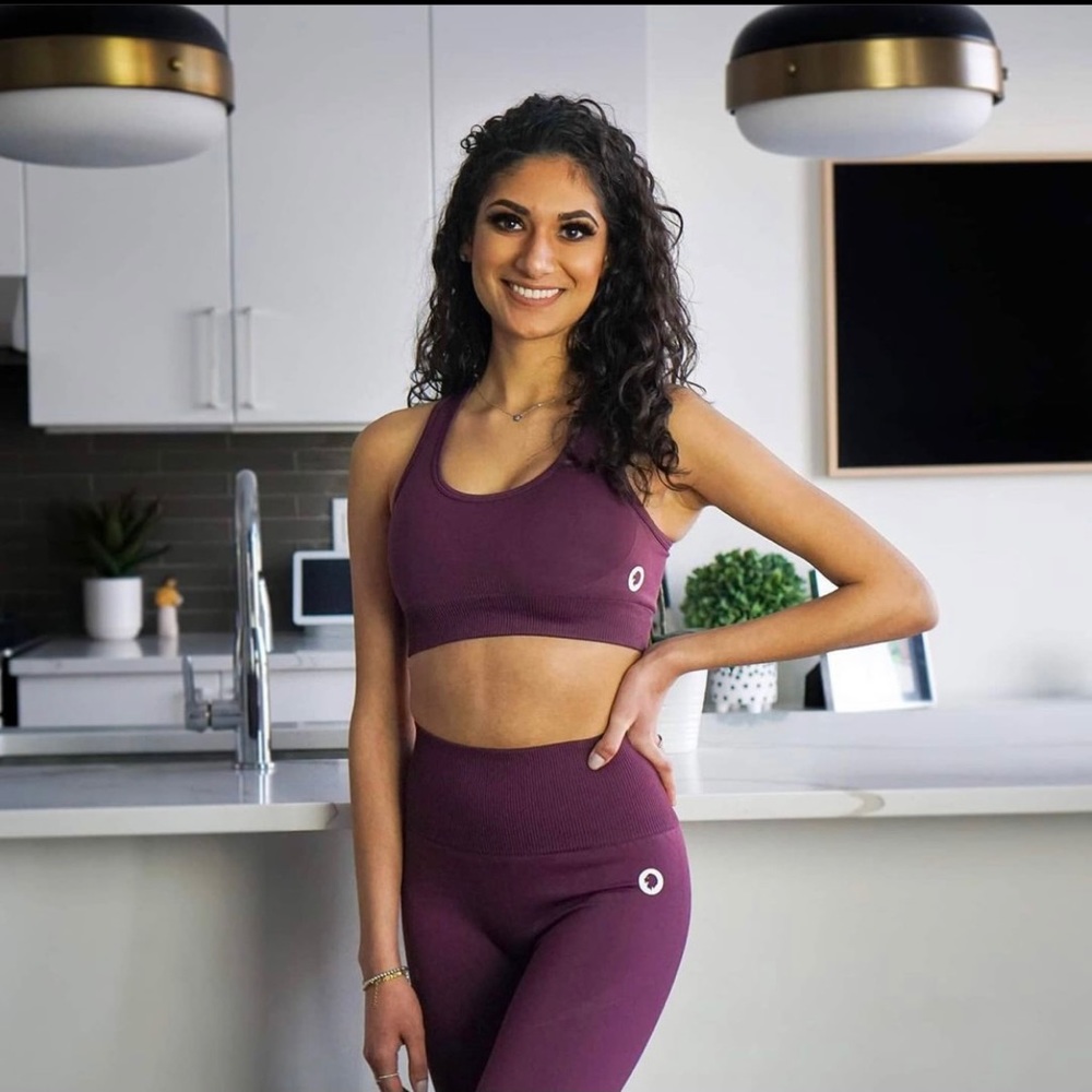 BLACK ACTIVEWEAR SET